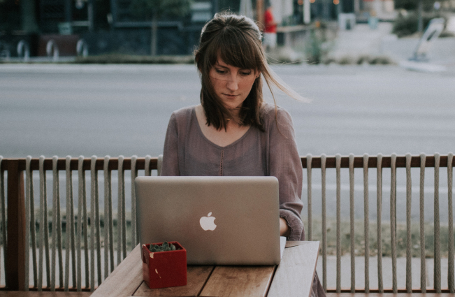 christin-hume-slbqShqAhEo-unsplash 1